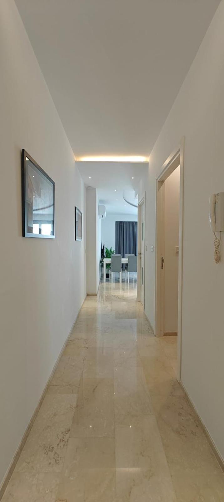 Appartamento Luxury Garden View At Spinola Bay St Julians San Giuliano Esterno foto