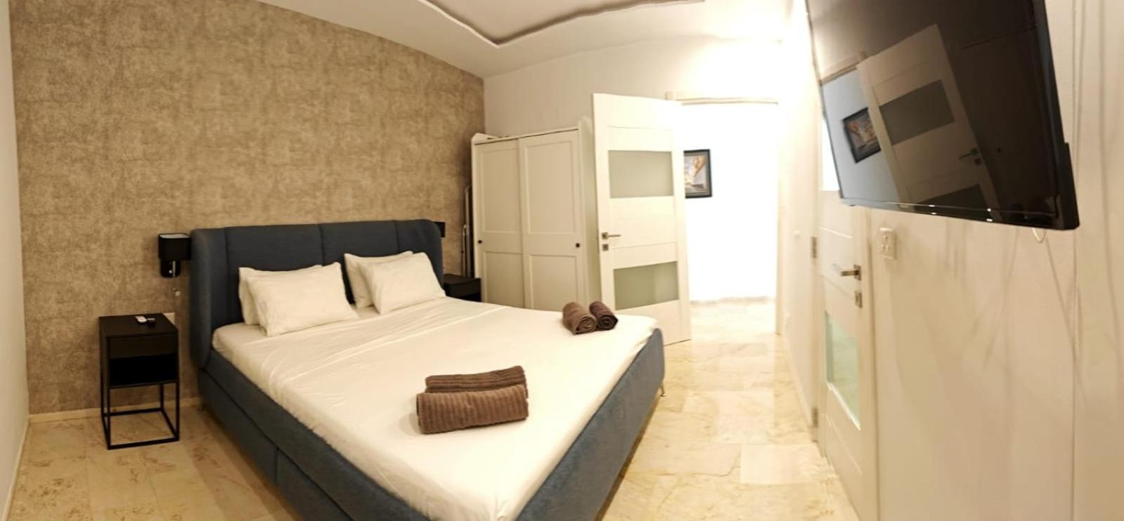 Appartamento Luxury Garden View At Spinola Bay St Julians San Giuliano Esterno foto